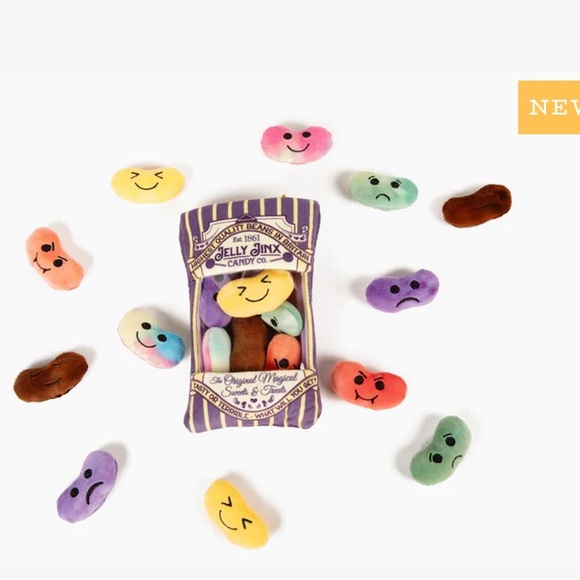 ENTIRE Magic Delivered Sweet Shop Quarterly Box. - Picture 5 of 10